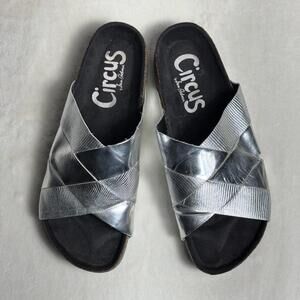 Circus by Sam Edelman Women's Allison Silver Slide Sandals -  Size 7 M